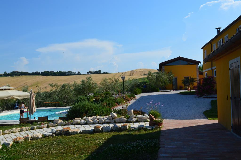 Agriturismo Tenuta Belvedere Villa Belvedere Ostrense Eksteriør bilde